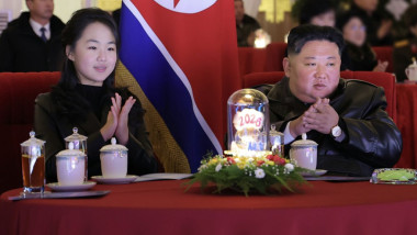 Kim Jong Un, liderul Coreei de Nord, a participat la festivităţile de Anul Nou împreună cu fiica sa