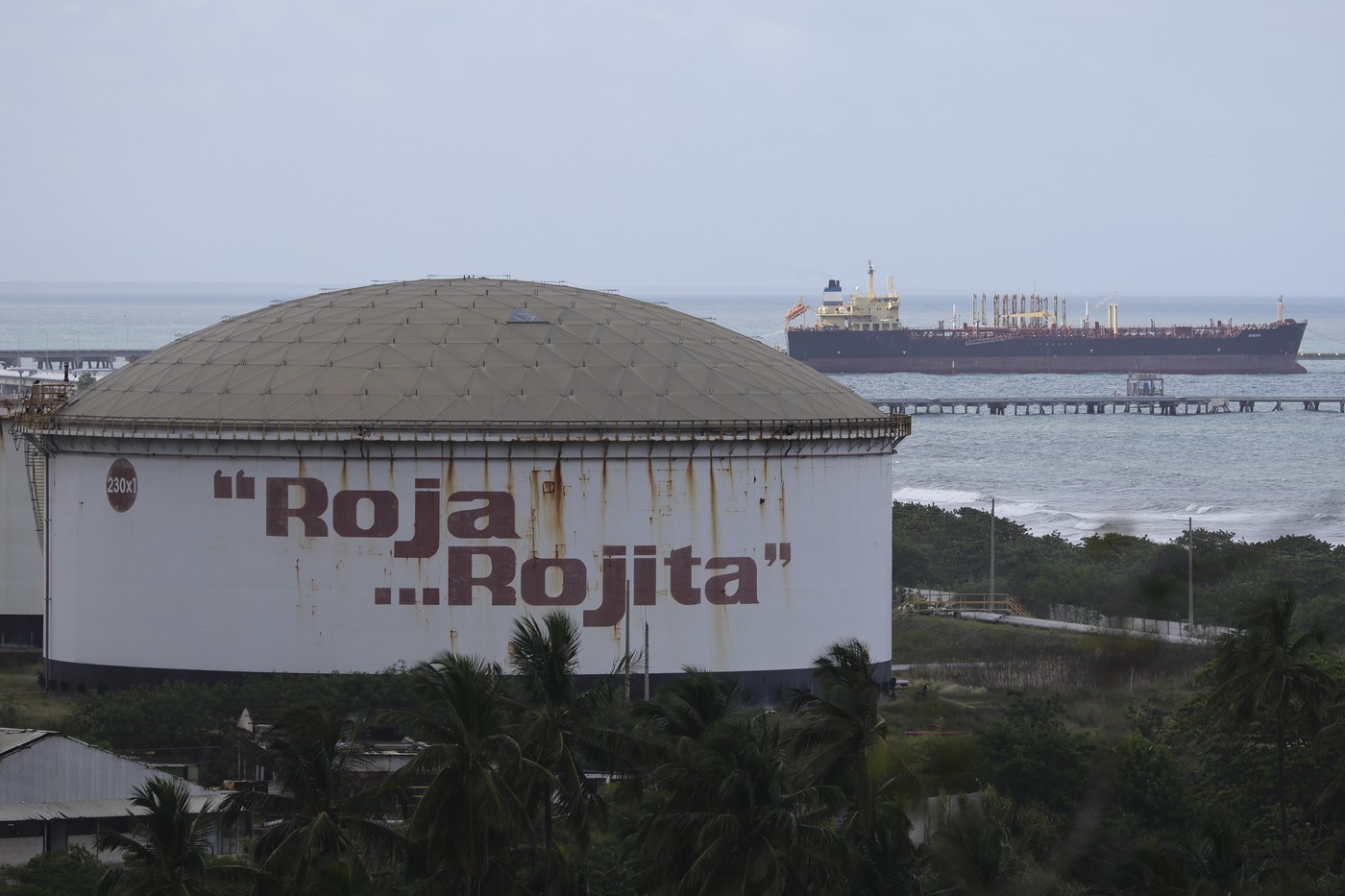 Venezuela apelează la măsuri extreme pentru depozitarea țițeiului, în urma blocadei impuse de SUA