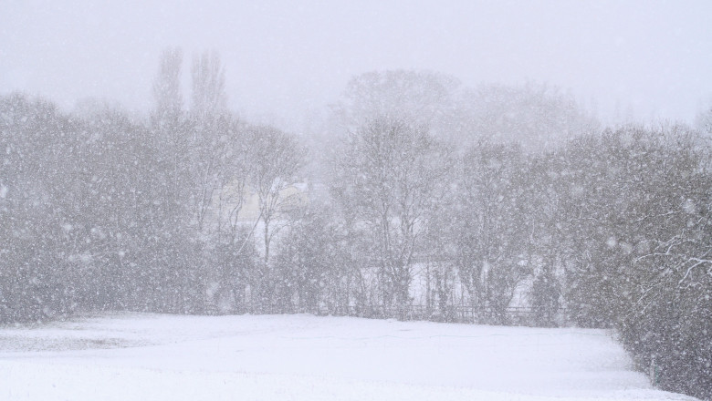 ANM: Cod portocaliu de viscol și precipitații. Unde se va depune un nou strat de zăpadă