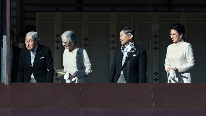 Un tânăr s-a dezbrăcat complet în fața împăratului Japoniei în timpul discursului de Anul Nou