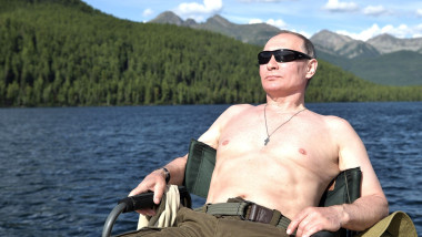 Vladimir Putin la pescuit
