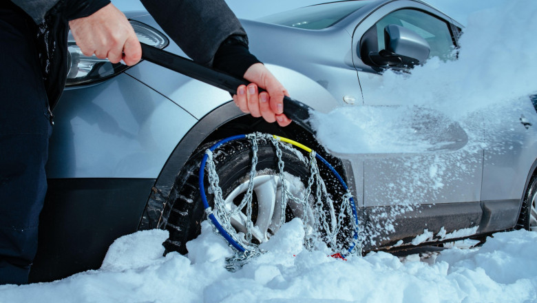 Cod galben de viscol și vânt puternic în 16 județe. Meteorologii anunță ninsori abundente, ploi și polei