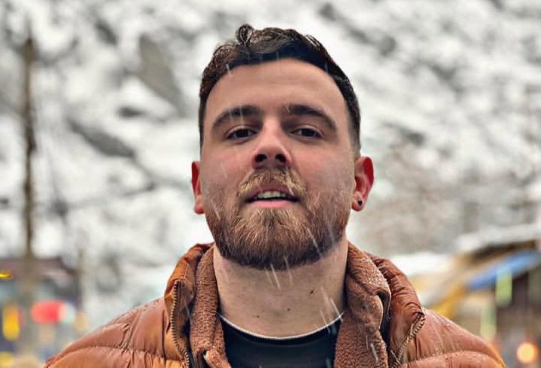 Dominic Fritz distribuie poza iranianului pe care regimul de la Teheran vrea să-l execute azi. Mesaj de susținere pentru protestatari