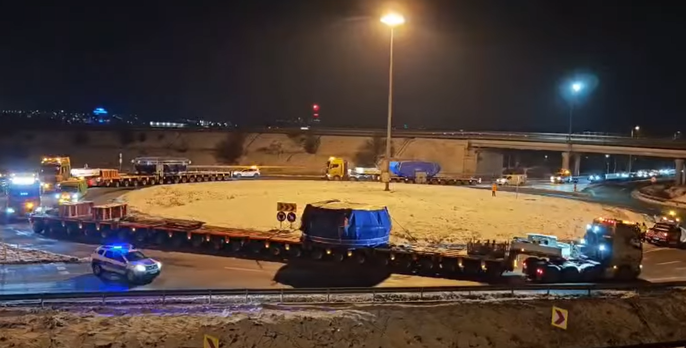 „Cârtița” care va săpa cel mai lung tunel al Autostrăzii Sibiu-Pitești a ajuns în România. „O armată de oameni trebuie să o opereze”