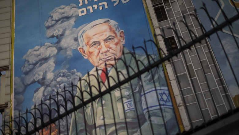 ANALIZĂ  Ayatollahul se clatină, iar dinspre Israel nu se aude mai nimic: cum poate profita Netanyahu de o lovitură a SUA asupra Iranului