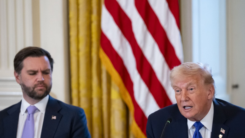 Republicanii au blocat la limită o rezoluție care ar fi interzis acțiunile militare ale lui Trump în Venezuela. JD Vance, rol decisiv