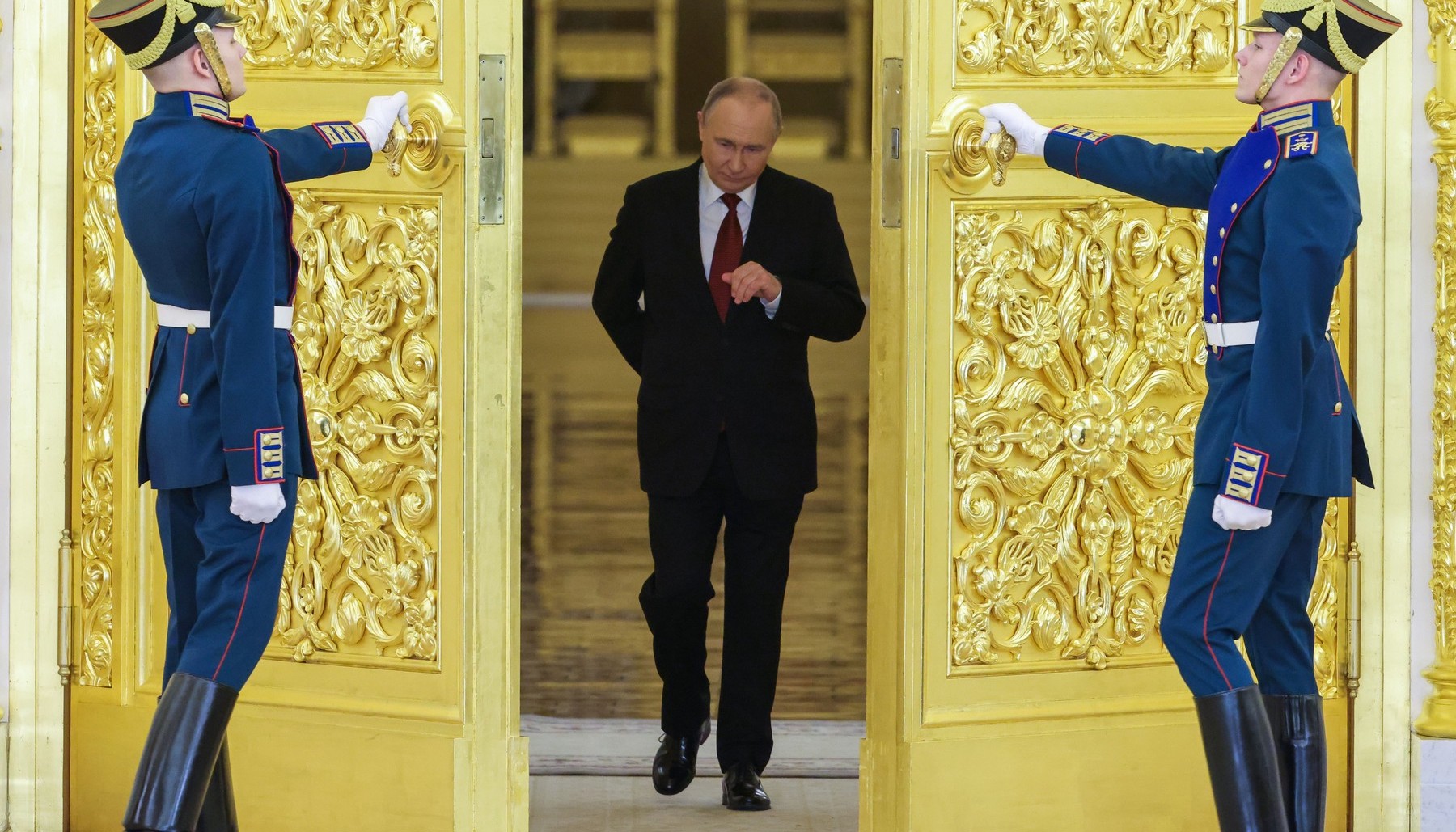 Putin spune că Rusia „aspiră la o pace solidă şi durabilă”, în primele declaraţii publice din acest an