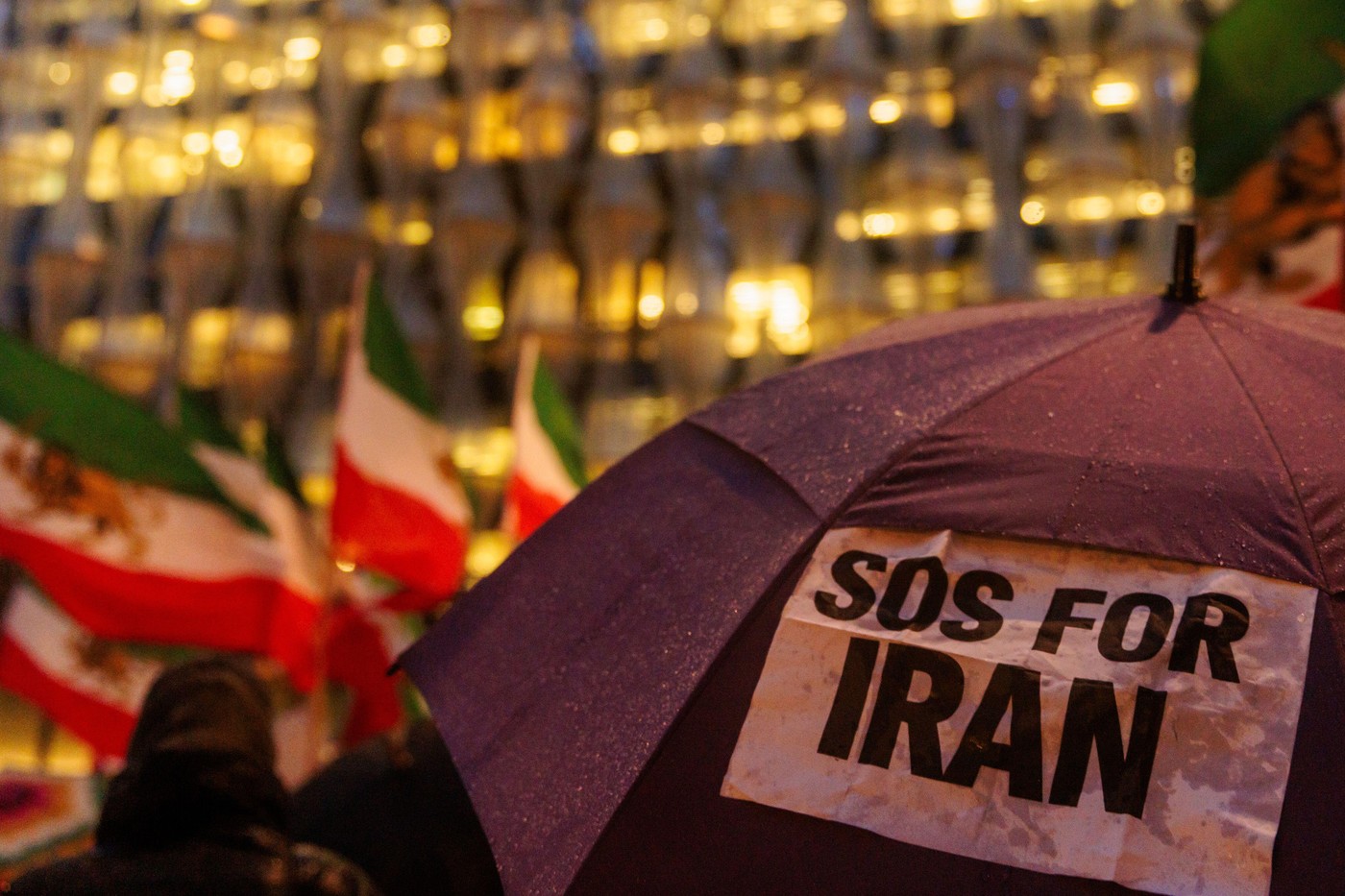 Un cetățean canadian a murit în Iran în circumstanțe controversate, la protestele împotriva regimului. Ottawa cere explicații