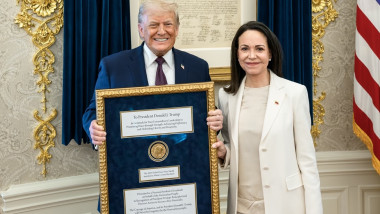 Donald Trump a acceptat medalia Premiului Nobel pentru Pace oferit de Corina Maria Machado