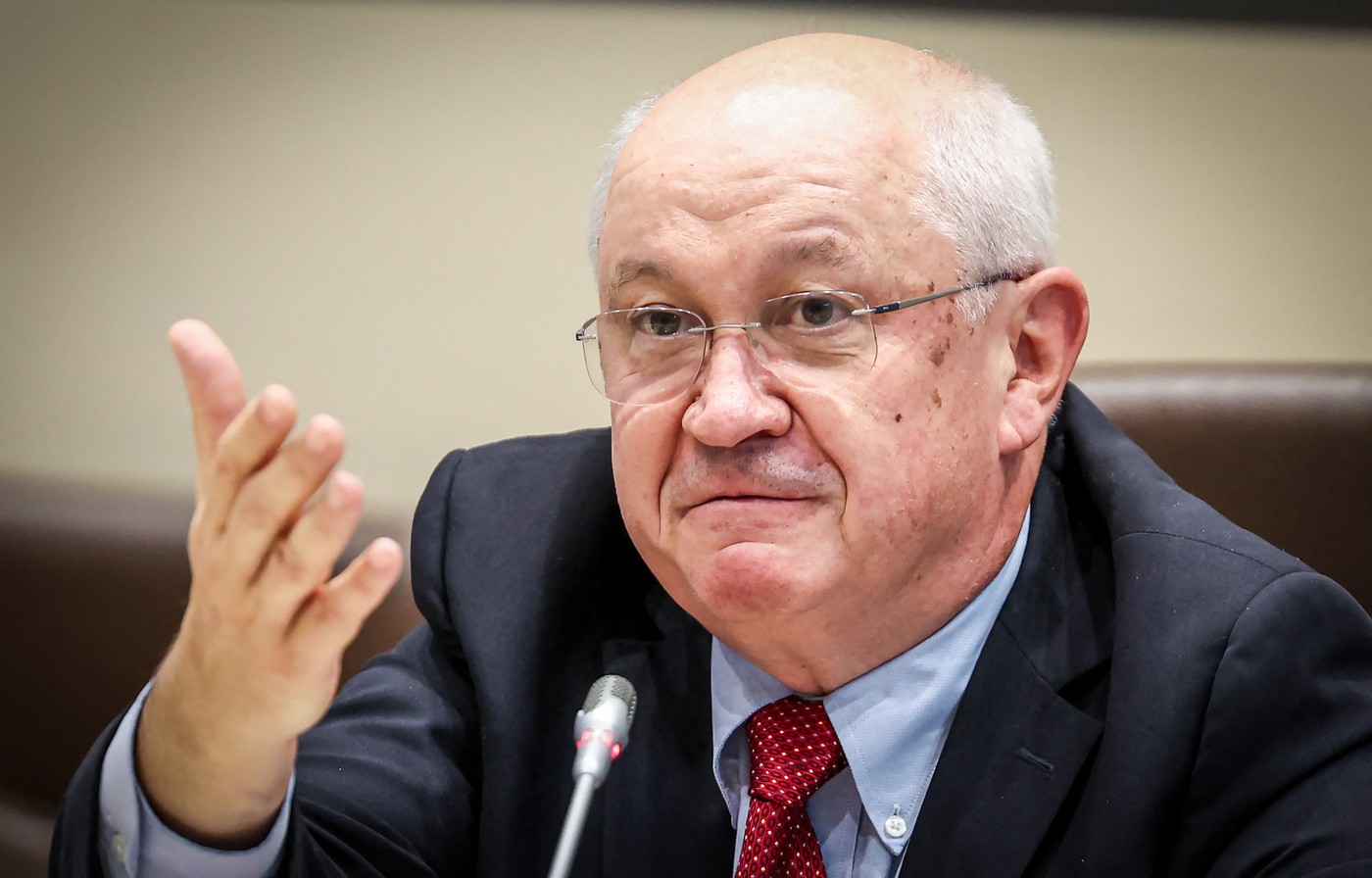 Premierul Moldovei, acuzat de „trădare” după ce a spus că el ar vota pentru reunificarea cu România