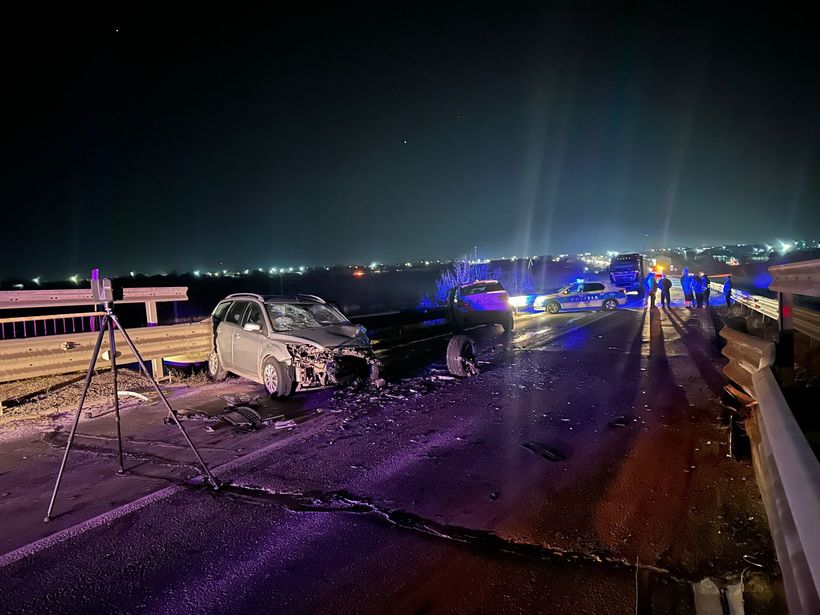 Accident cu 8 răniți în Galaţi: Un șofer băut a intrat pe contrasens şi s-a ciocnit cu o altă maşină