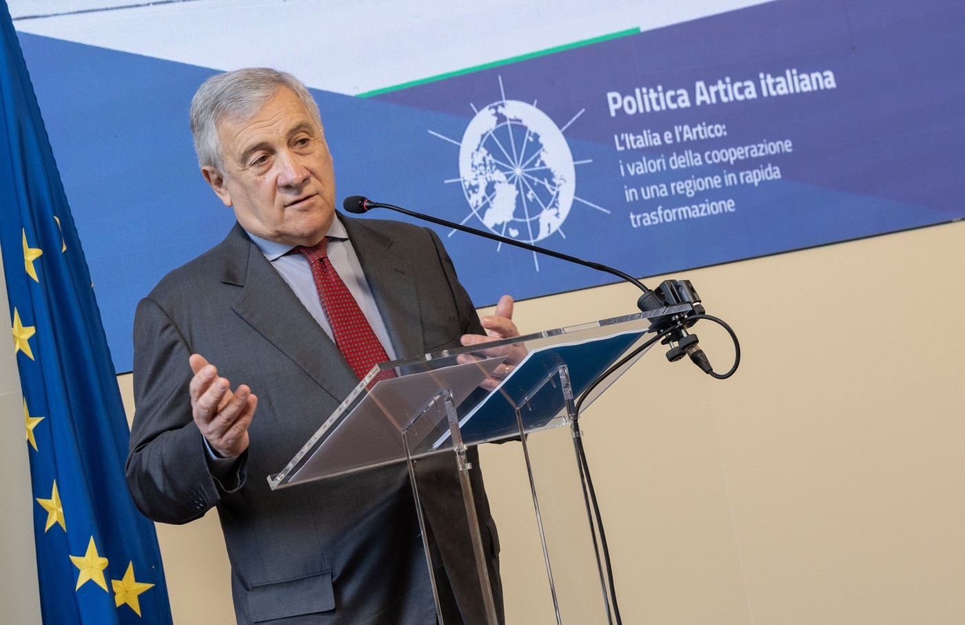 Italia intră oficial în competiția pentru Arctica. Guvernul Meloni lansează o misiune economică în nordul polar