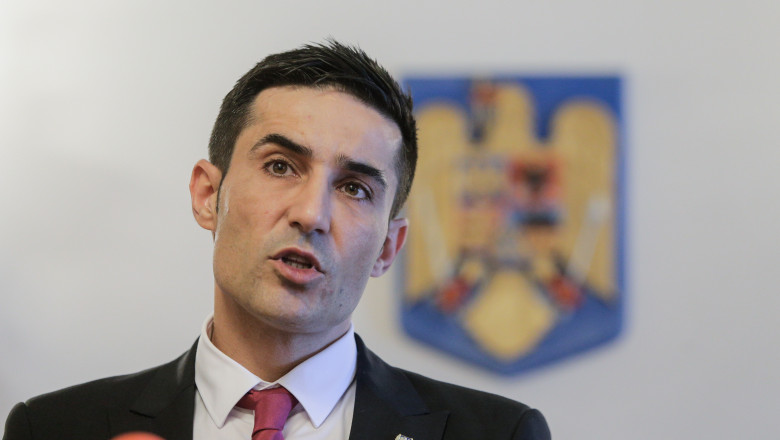 Claudiu Manda: Bolojan nu cântă de multe ori din acelaşi playlist. S-ar putea să spunem „hai să schimbăm lăutarul”