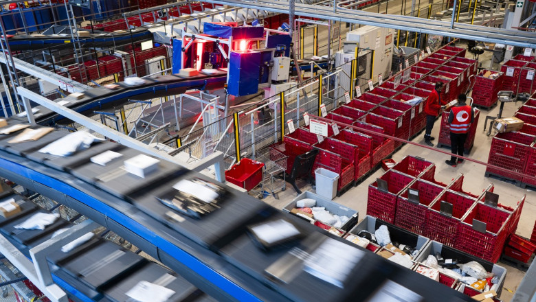 The Norwegian Post Office's sorting center in Lørenskog during the annual Christmas gift rush.