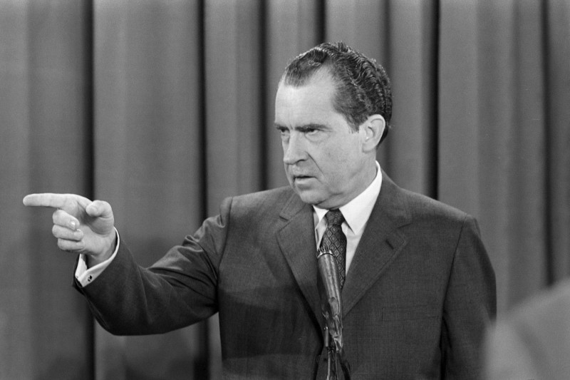 Richard Nixons.