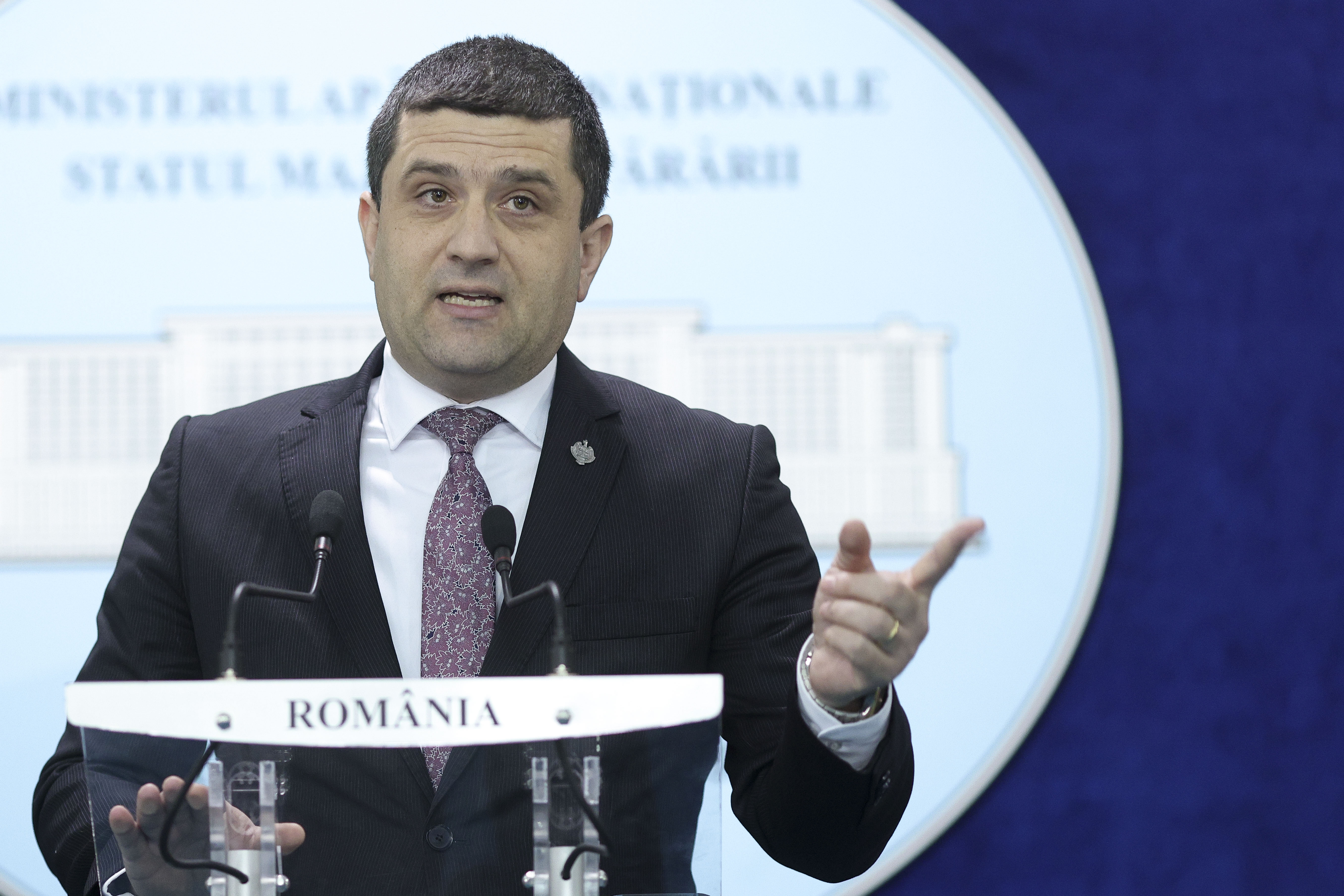 Miruță propune dezvăluirea sumei ajutorului României pentru Ucraina. „Nepublicarea menţine un teren fertil pentru extremism”