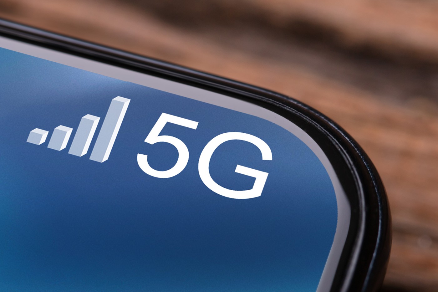 Ucraina testează primul proiect-pilot cu tehnologie 5G „în condiții urbane reale” la Liov