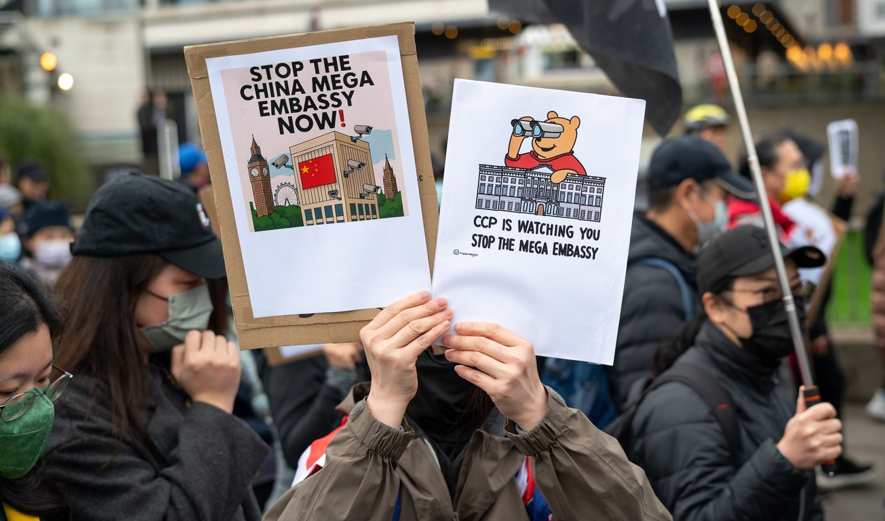 Controversele din jurul noii super-ambasade a Chinei la Londra: parlamentarii, îngrijoraţi de „camerele secrete” din viitorul sediu