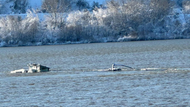 N11 BARJA SCUFUNDATA VO 130126_00225