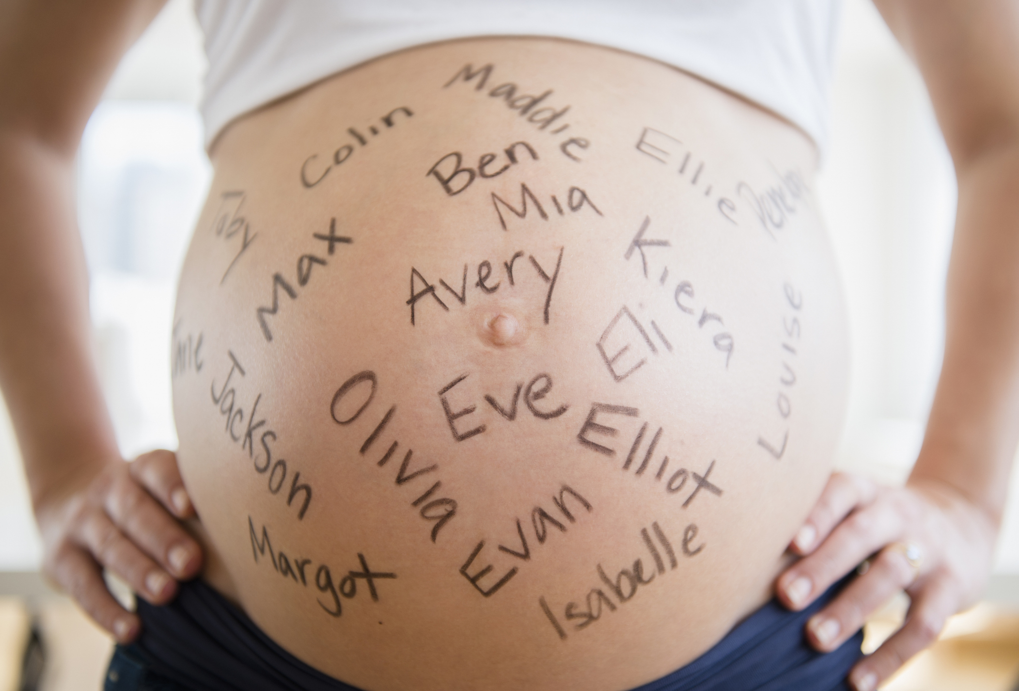 Moda celor două prenume la români. Care sunt cele mai populare sau rare și de ce ar trebui să ținem cont: „Să fie ușor de purtat”