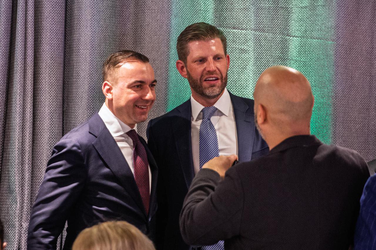 Ministrul Energiei a discutat cu Eric Trump despre proiectul celei mai mari fabrici de inteligenţă artificială din regiune