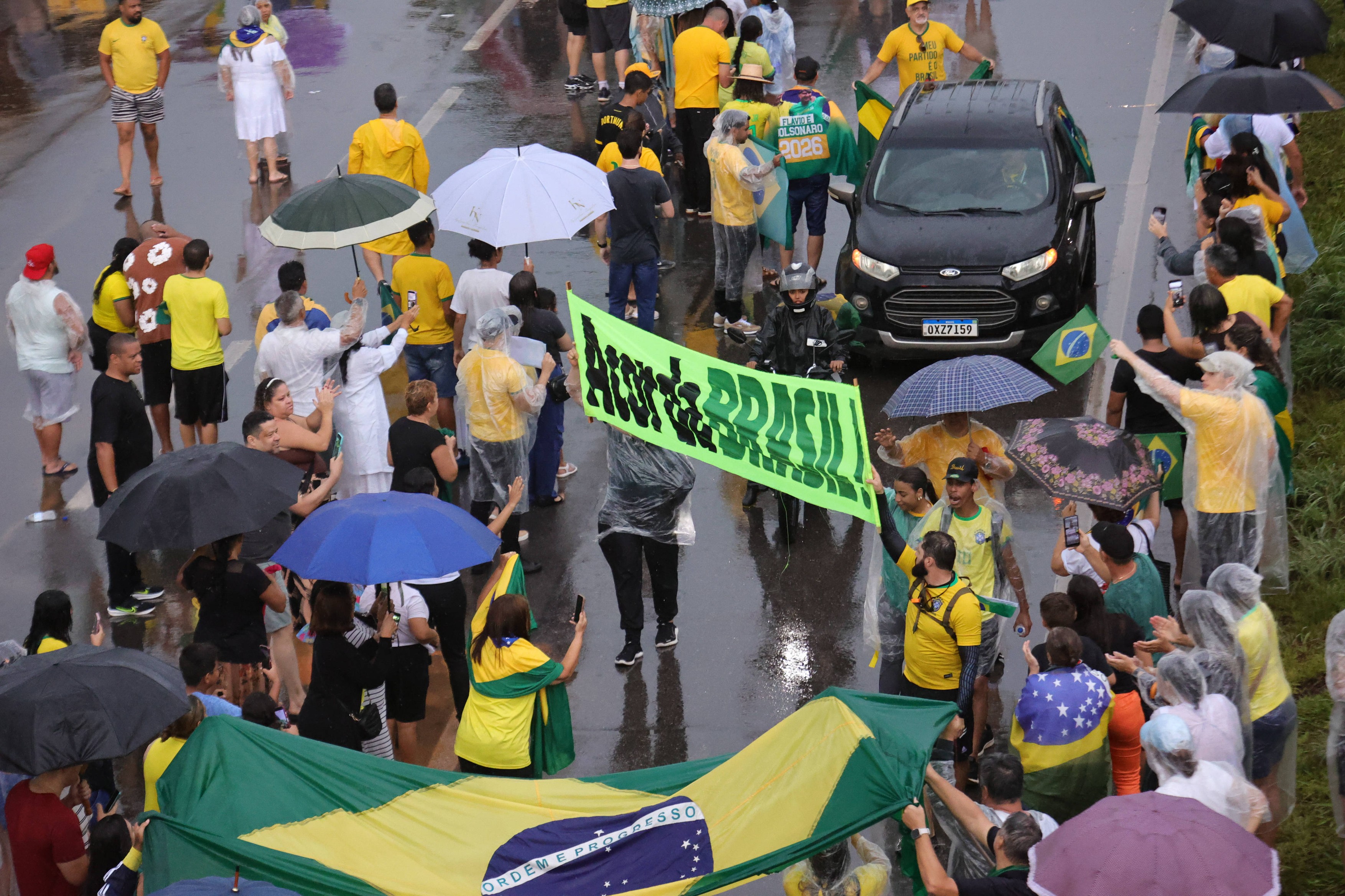 Cel puțin 30 de oameni au fost răniți în Brazilia la un miting pro-Bolsonaro, loviți de fulger. 8 victime sunt în stare gravă