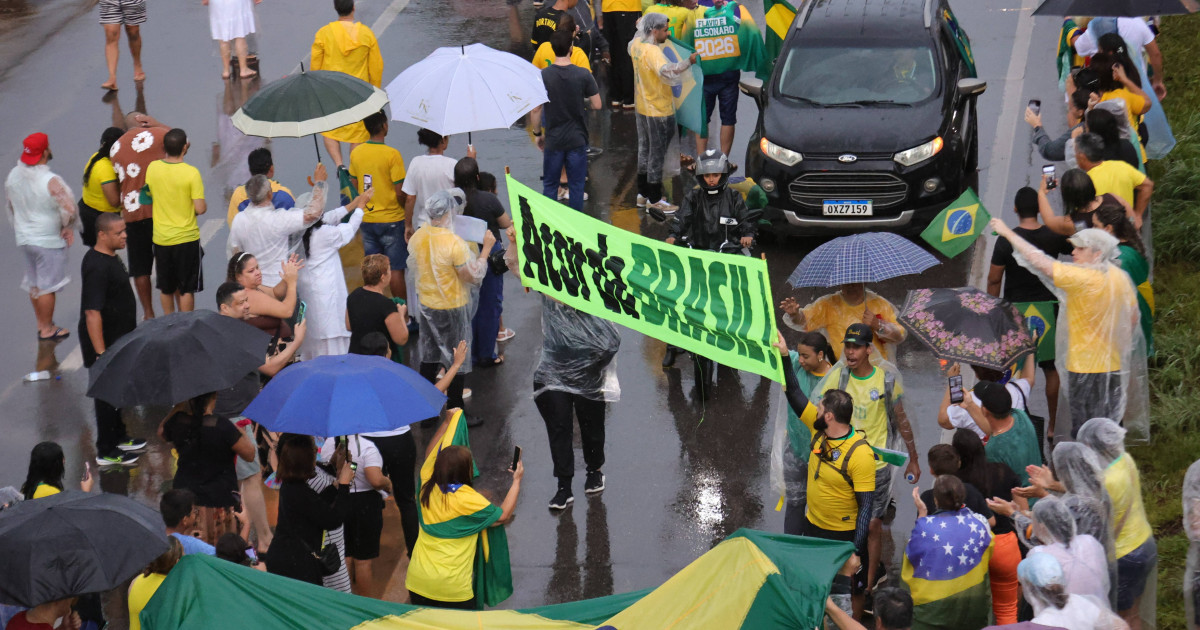 Cel puțin 30 de oameni au fost răniți în Brazilia la un miting pro-Bolsonaro, loviți de fulger. 8 victime... Kép