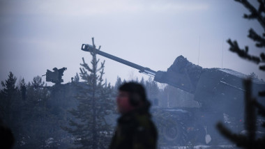 armata nato soldati trupe tanc