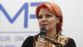 lia olguta vasilescu vorbeste la o intalnire a primarilor