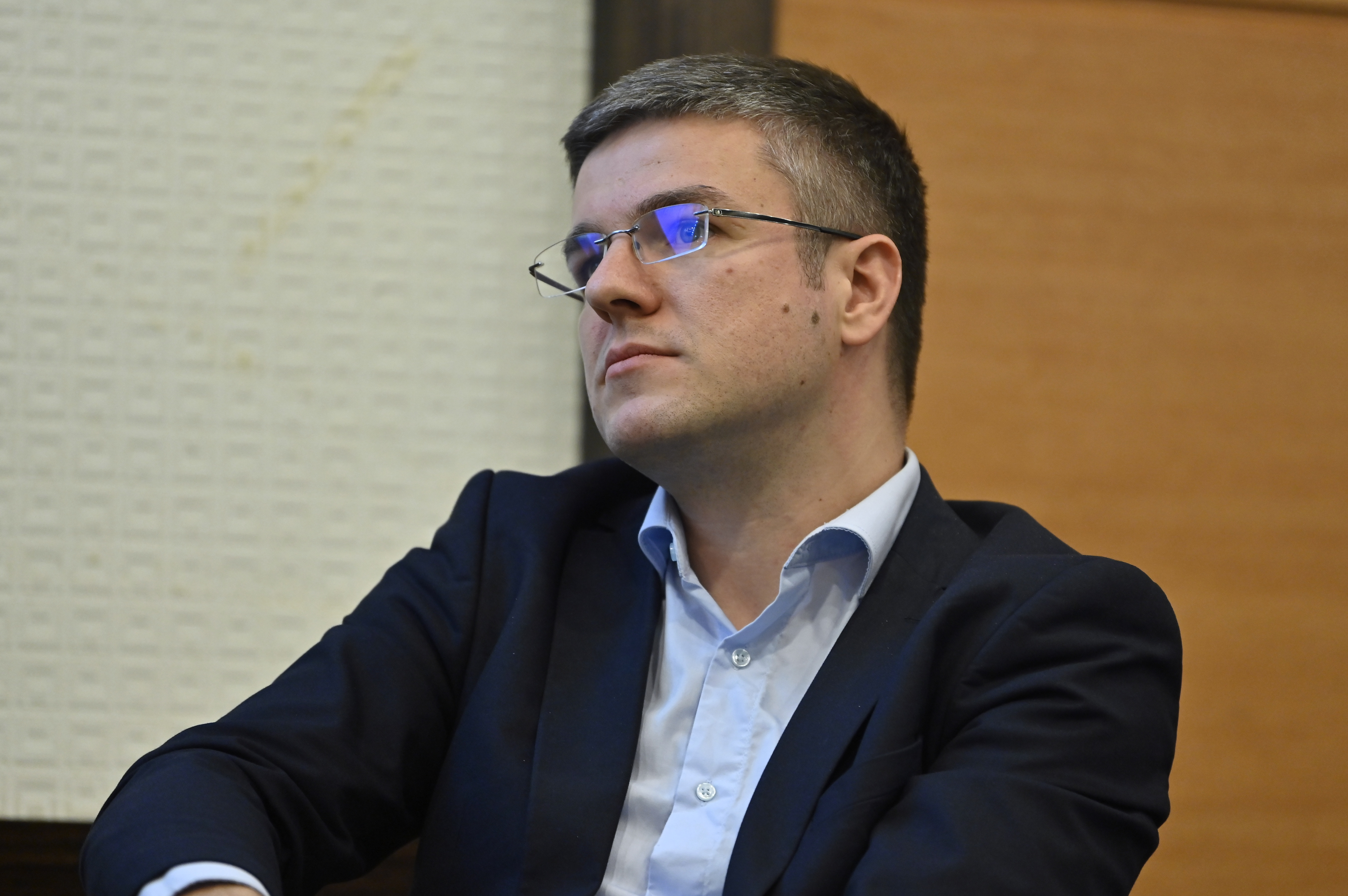 Darău: Degeaba punem în lege pachete de relansare. Ar trebui să o accelerăm prin încredere, prin atitudinea noastră de politicieni