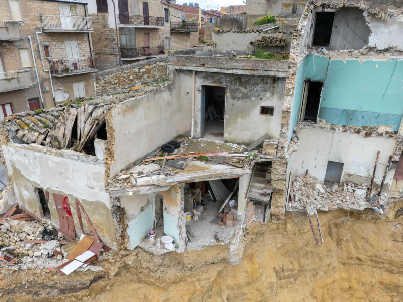 Italy, Niscemi (Sicily): More Than 1500 Residents Were Evacuated After A Landslide Tore Through Part Of The Italian Town Of Niscemi, Damaging A Key Access Road And Raising Fears That The Area Could Be Cut Off
