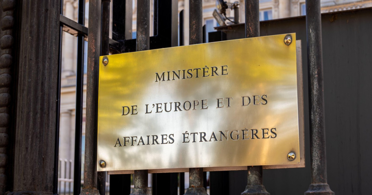 Franța refuză negocieri nucleare cu SUA și Rusia