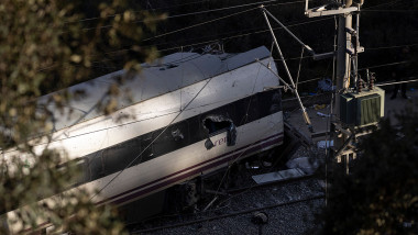 Train Crash Near Cordoba Kills At Least 39