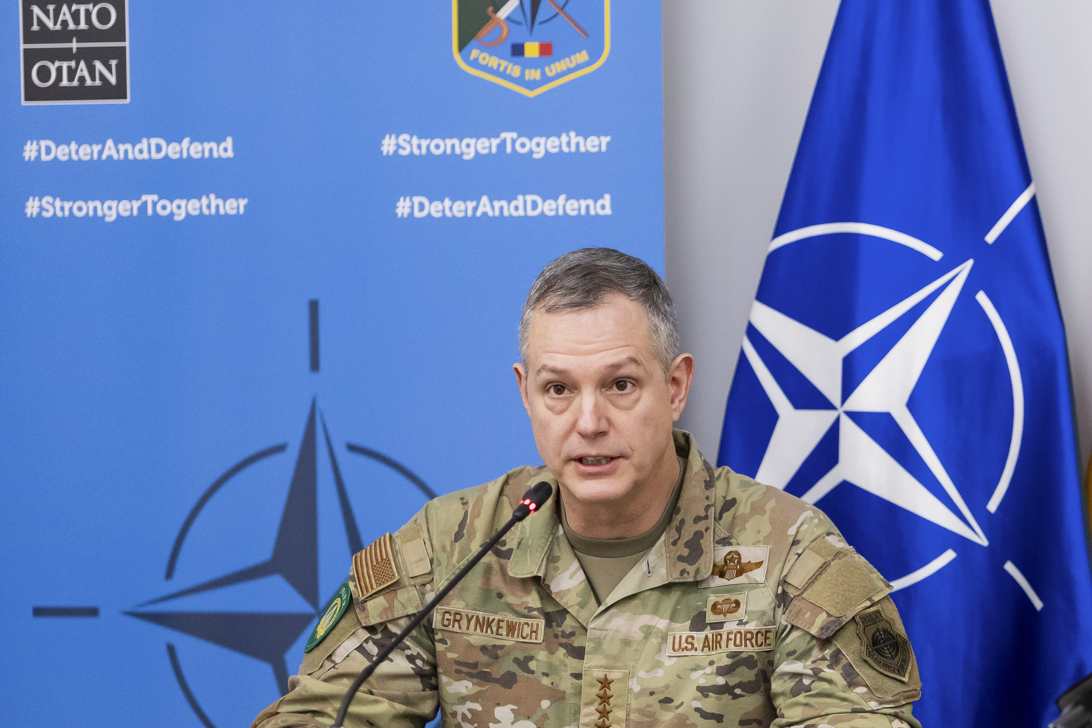 SUA cer Europei și Canadei să suplimenteze avioanele, dronele și navele militare pe măsură ce își reduc contribuția la NATO
