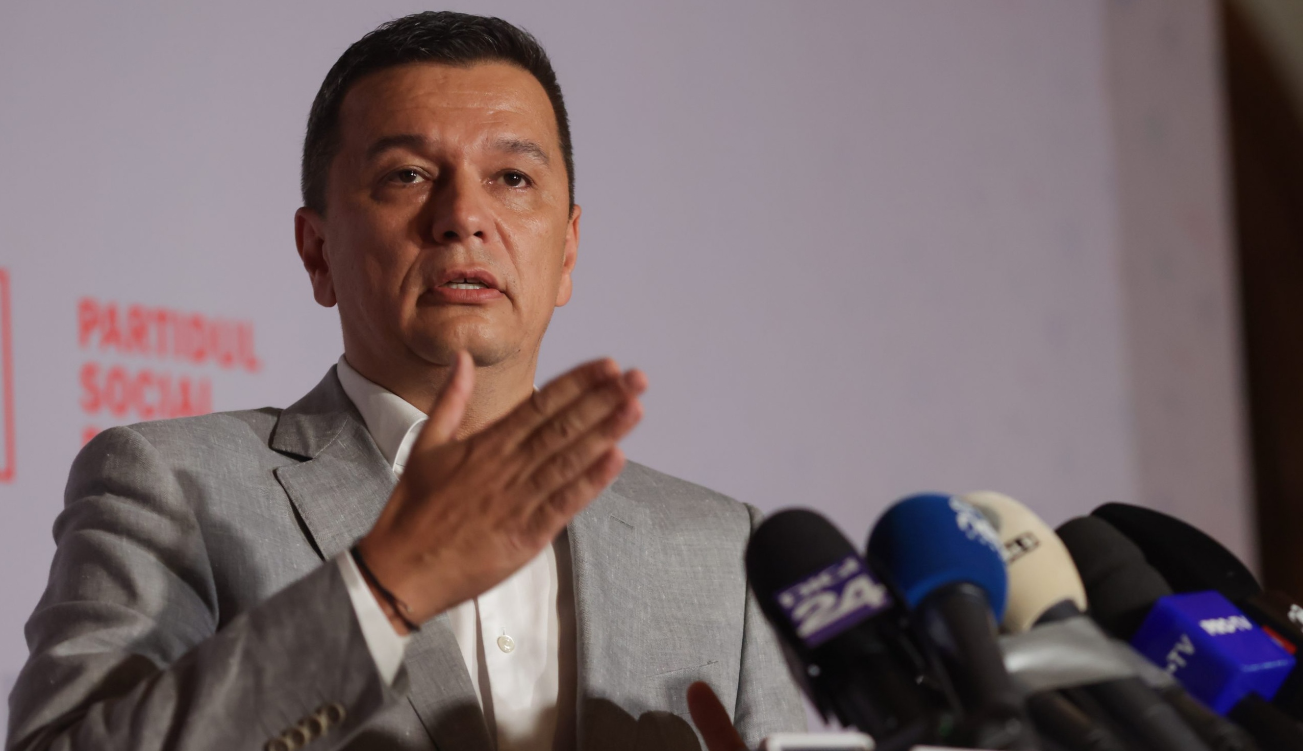 Grindeanu critică lipsa lui Nicușor Dan de la Davos și spune că România trebuie să devină parte a Consiliului pentru Pace al lui Trump