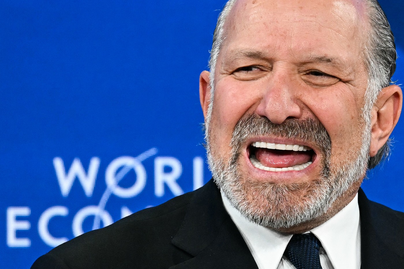 Secretarul american al comerțului, huiduit la Davos: „Cu Trump, capitalismul are un nou șerif în oraș.” Preşedinta BCE a ieşit din sală