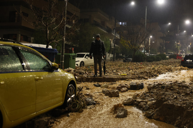inundatii grecia