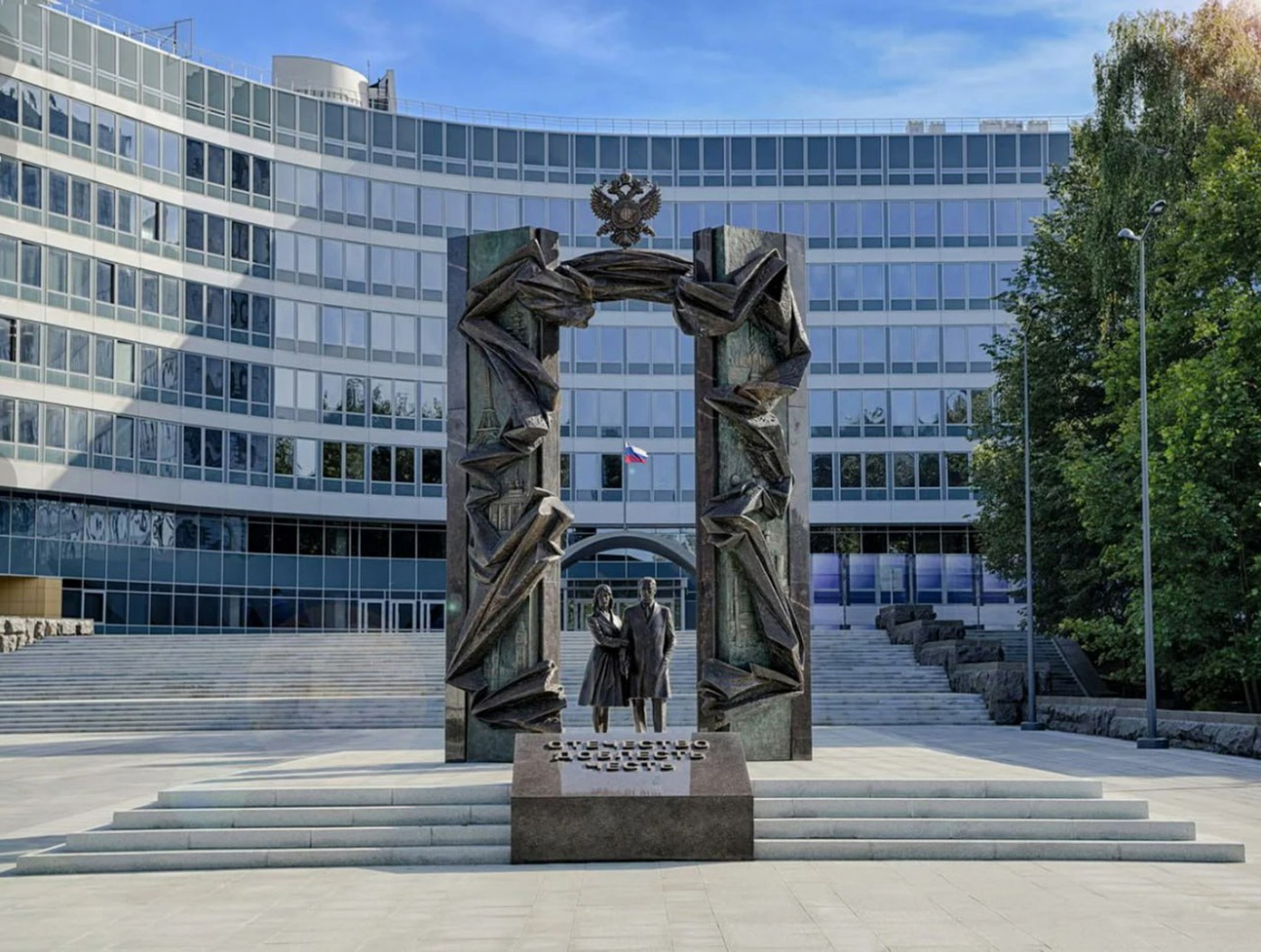 Alcool, sex cu prostituate și corupție: Spionii ruși se denunță unii pe alții în scrisori anonime, pentru a obține posturi mai bune