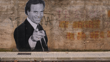Julio Iglesias