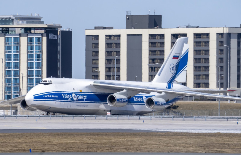 Antonov An-124
