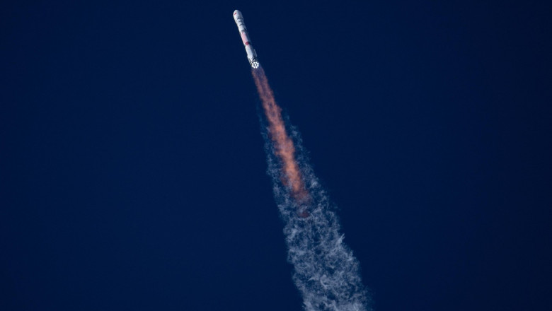 INNER MONGOLIA, CHINA - DECEMBER 03: The Zhuque-3 rocket blasts from the Dongfeng commercial space innovation pilot zone