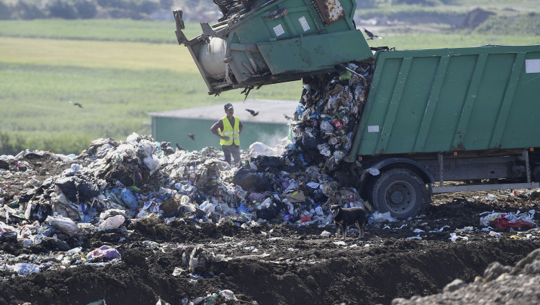 groapa gunoi deseuri