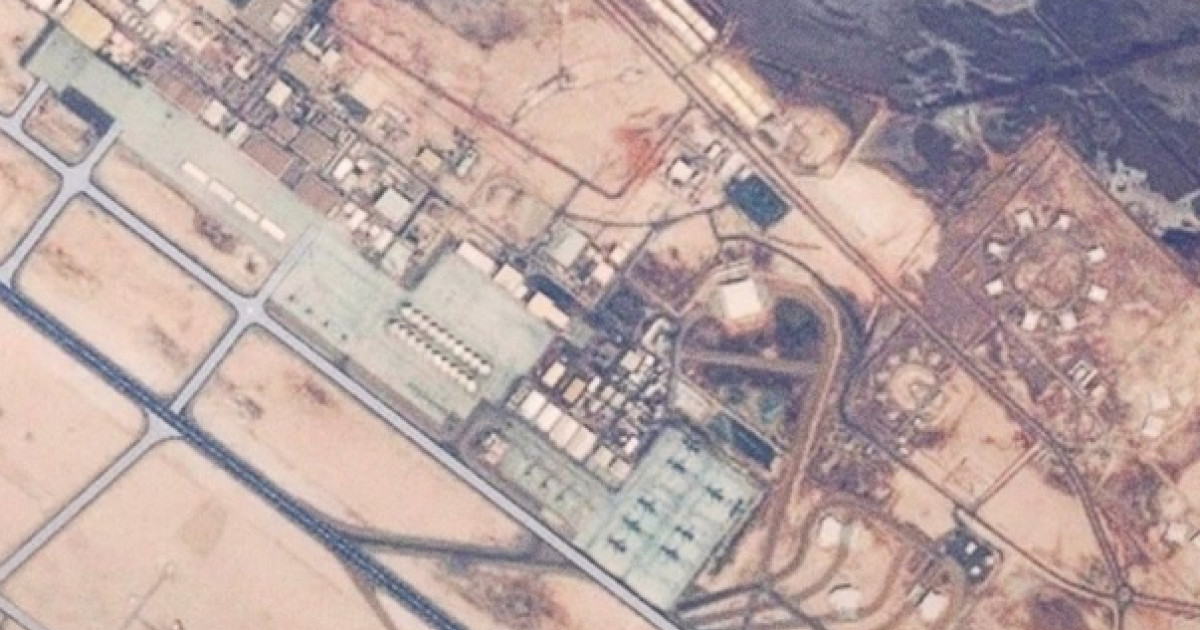 O agenţie de presă iraniană publică o imagine a unei baze militare franceze. Macron: „Suntem foarte... Kép