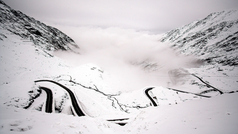 Transfăgărășan cu zăpadă