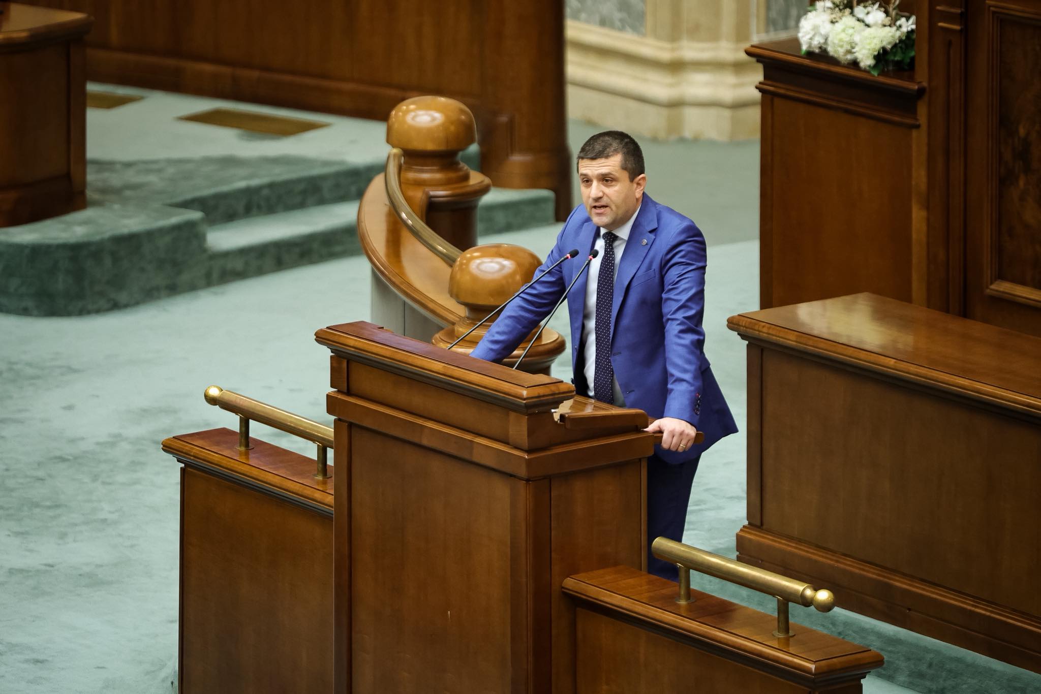 Reacția lui Radu Miruță, după moțiunea simplă depusă împotriva sa la Senat: „un subiect inventat”