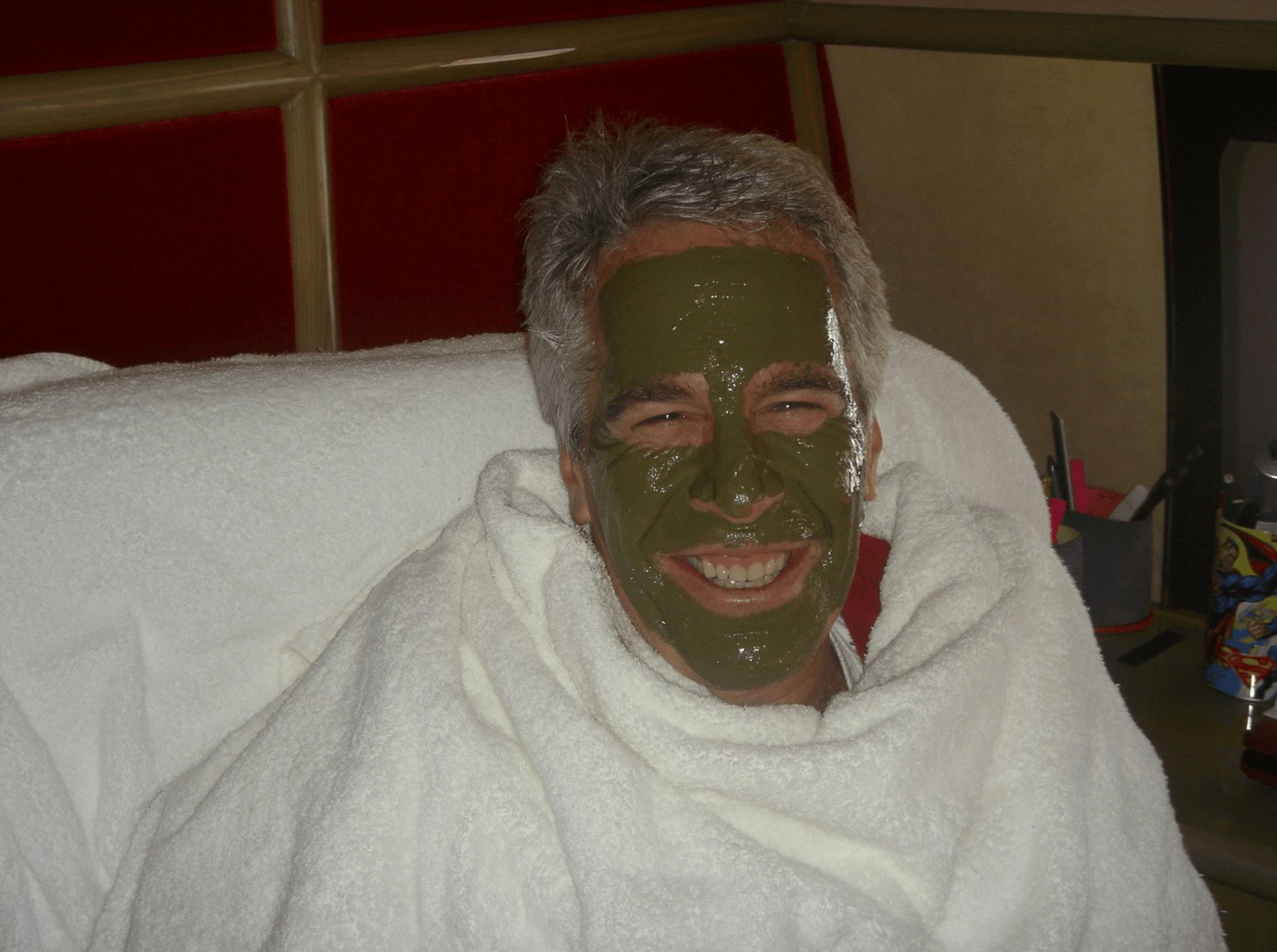 Jeffrey Epstein și-a testat ADN-ul pentru prelungirea vieții, arată documentele publicate de administrația Trump