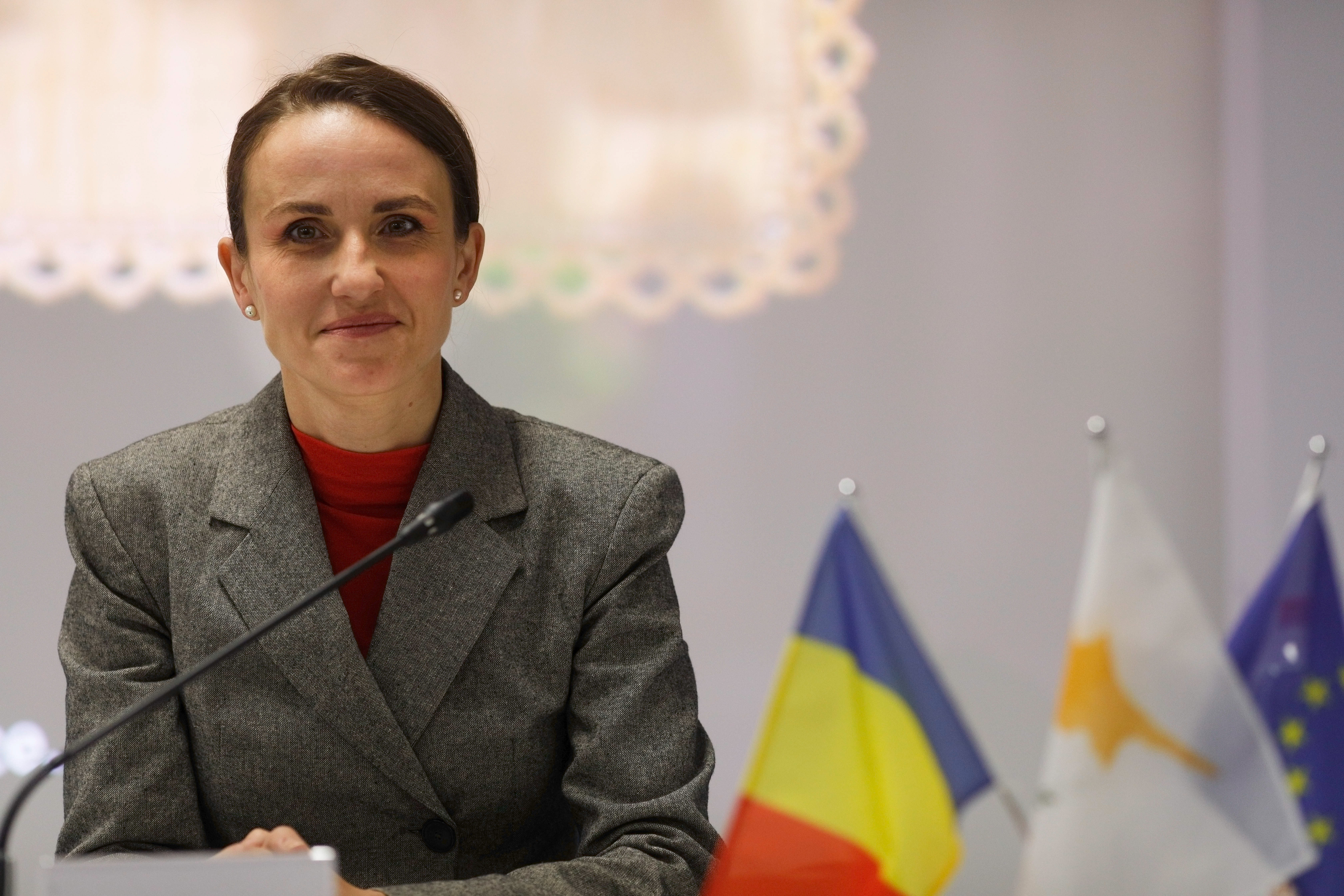 Oana Țoiu, vizită de lucru la Londra. Ce teme va aborda ministra de Externe cu oficialii britanici
