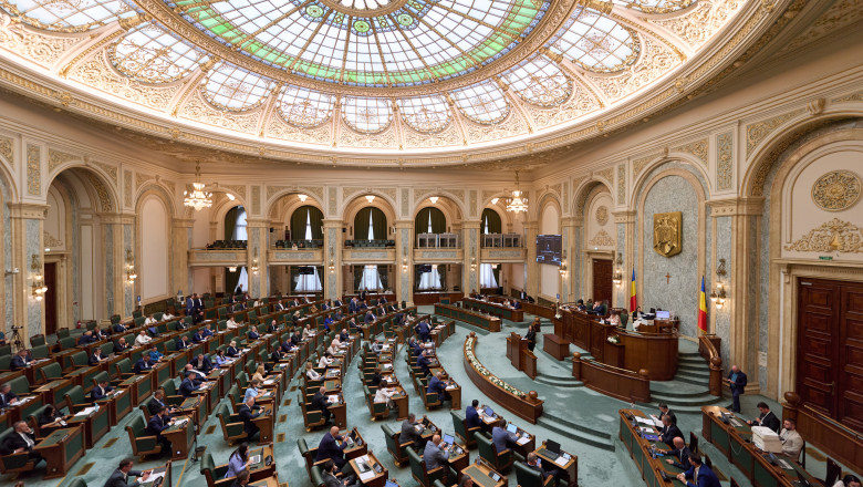 Senat 3