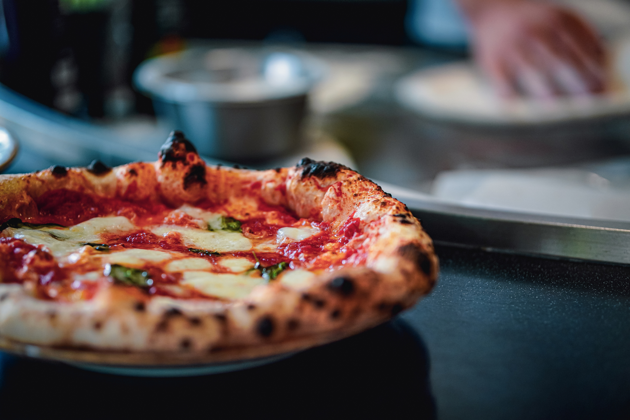 Tainele gastronomiei, predate la clasa. Zeci de elevi au invatat sa faca pizza napoletana, dupa reteta originala: „Parea mai usor”