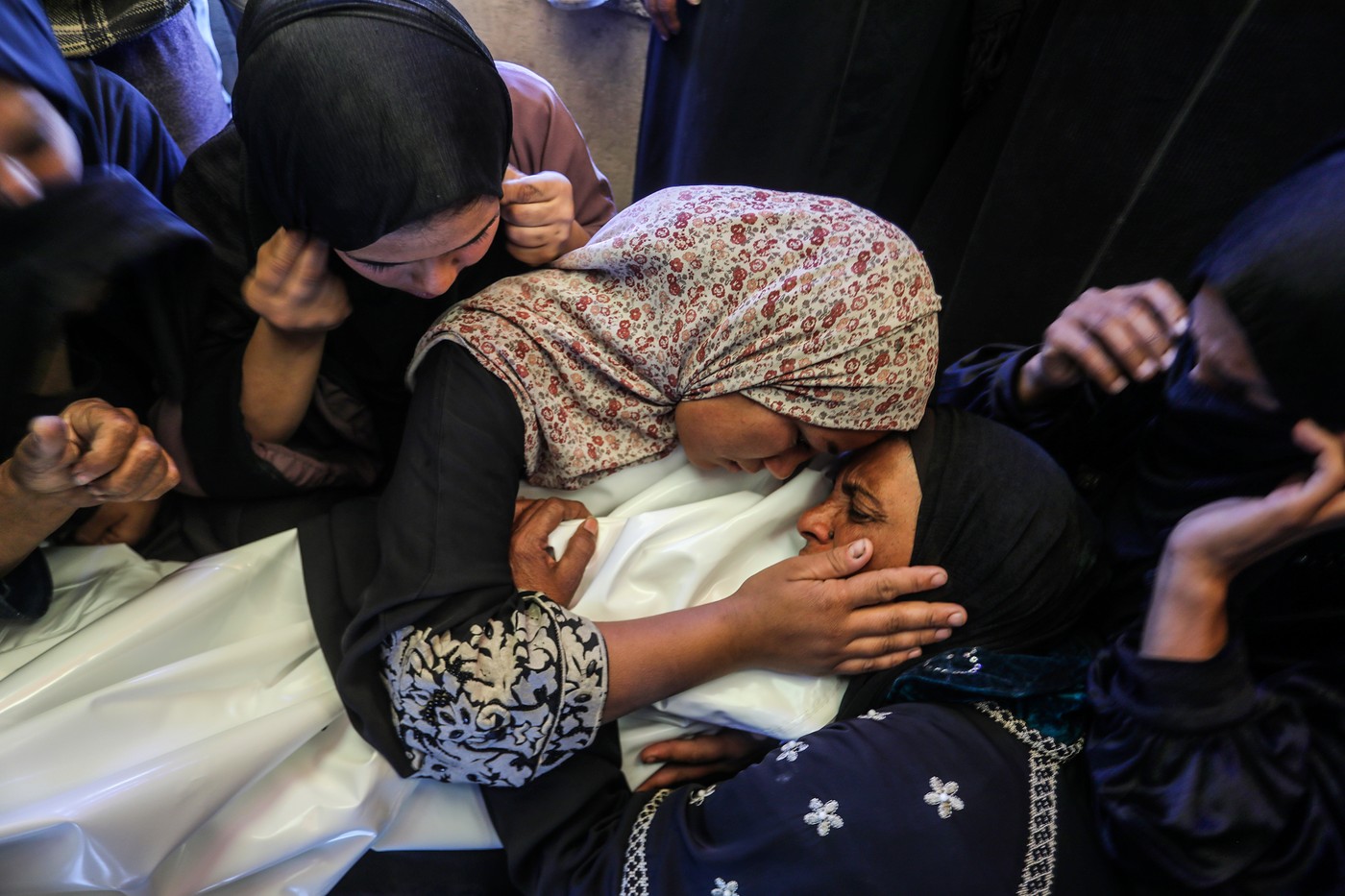 Cifrele care îl contrazic pe Donald Trump: Peste 100.000 de civili uciși în 18 luni, în războaie care ignoră dreptul internațional